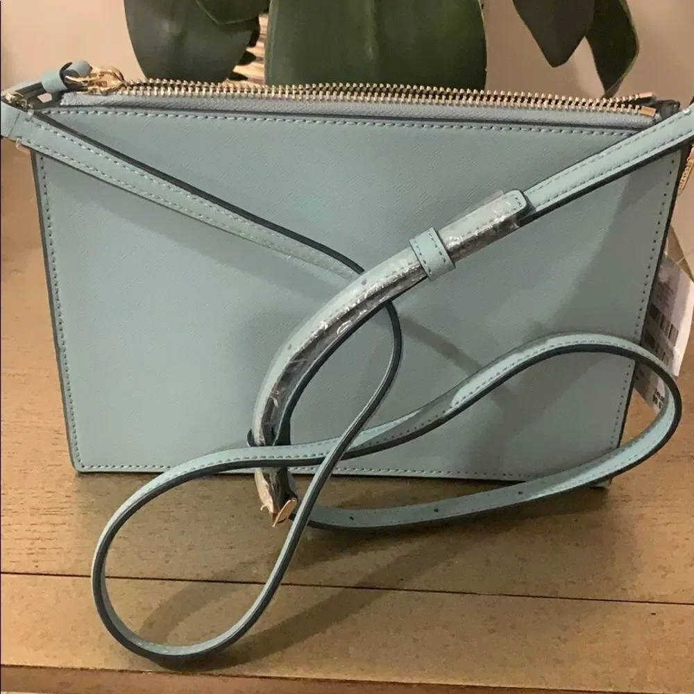 🎉Last Deal 🎉Cameron convertible crossbody